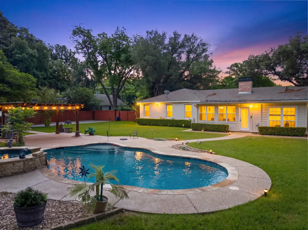 1107 Park Drive, Hillsboro, TX 76645 - #1