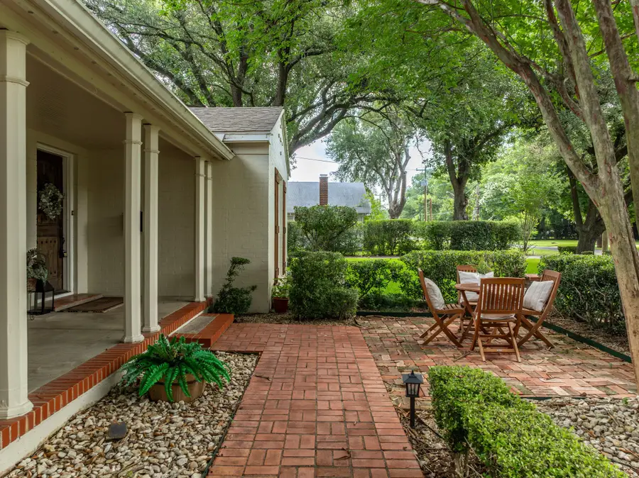 1107 Park Drive, Hillsboro, TX 76645 - #3