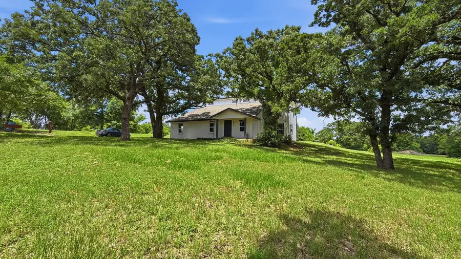 1225 Shannon Drive, Cleburne, TX 76031 - #2