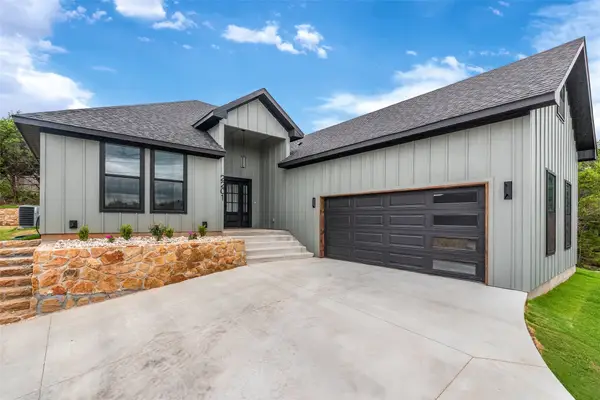 2201 Christine Drive, Granbury, TX 76048