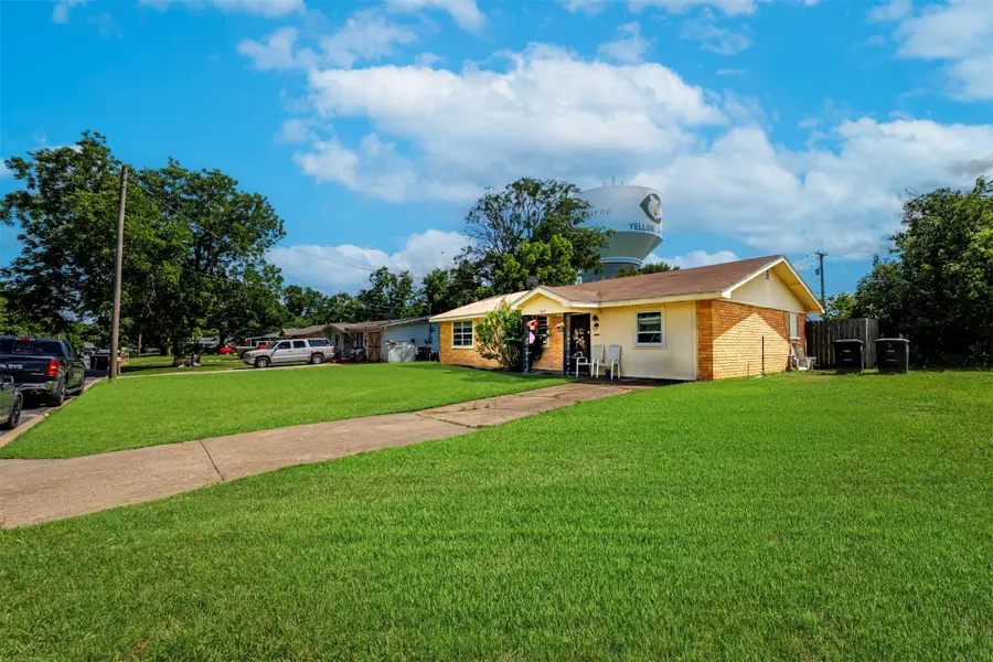 1809 Virginia Place, Cleburne, TX 76033 - #2