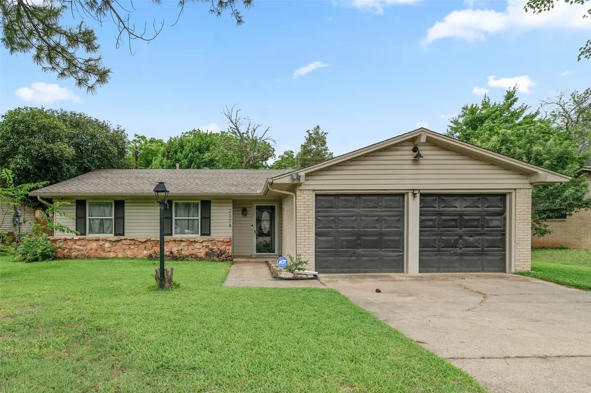 2308 Westwood Drive, Denton, TX 76205 - #1