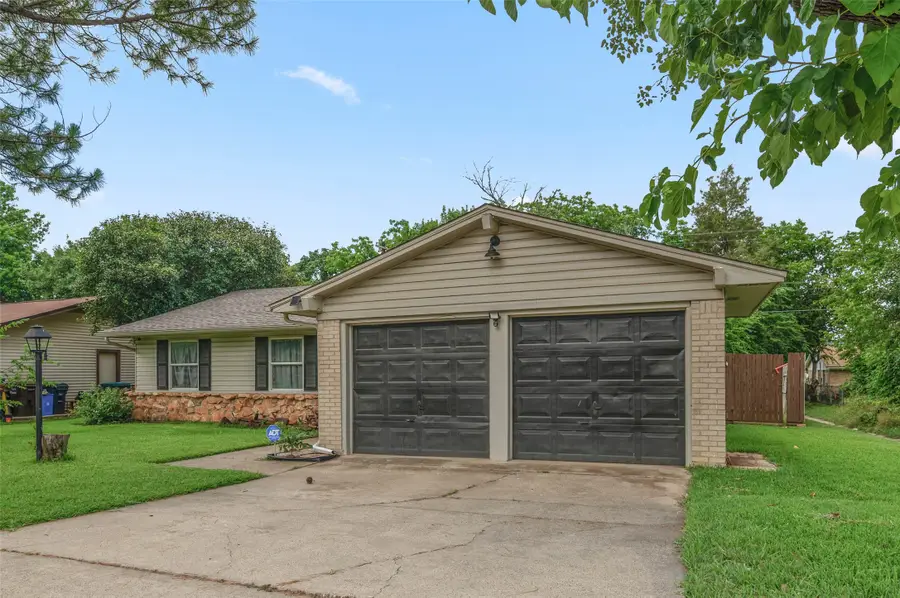 2308 Westwood Drive, Denton, TX 76205 - #2