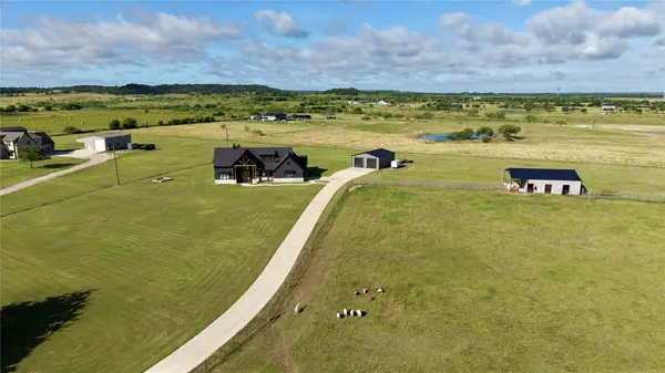 170 Dollie Road, Grandview, TX 76064