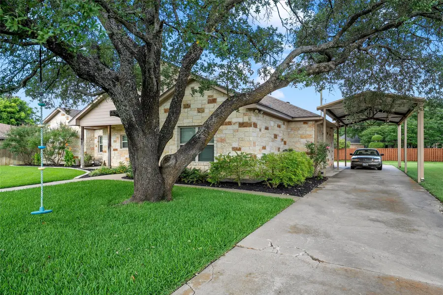 1509 N Reagan Street, West, TX 76691 - #2