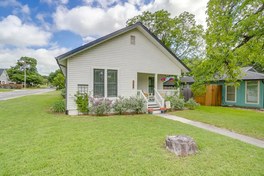 322 W Russell Street, Weatherford, TX 76086 - #3