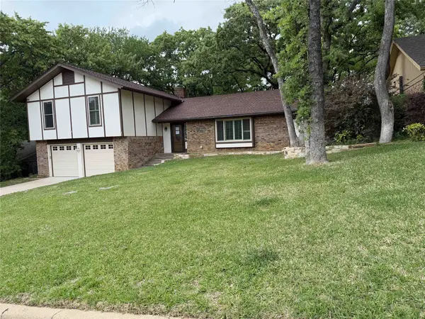 3411 Sheffield Drive, Arlington, TX 76013