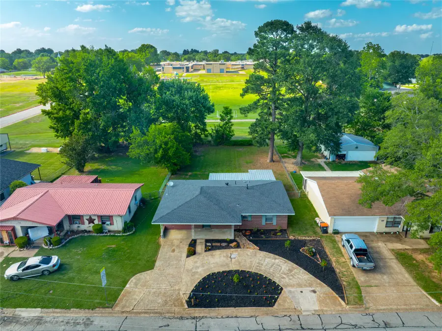 3165 E Houston Street, Paris, TX 75460 - #2