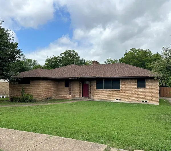 1315 Willow Creek Drive, Lancaster, TX 75146