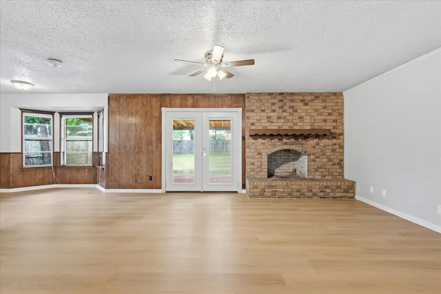 3046 Gene Lane, Haltom City, TX 76117 - #3