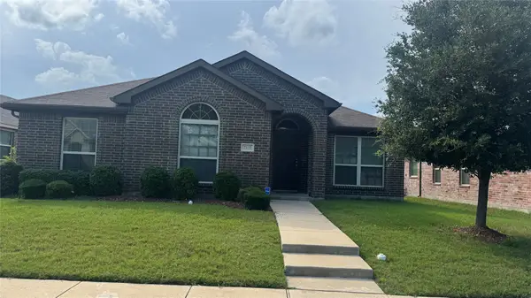 2122 Fair Weather Drive, Lancaster, TX 75146