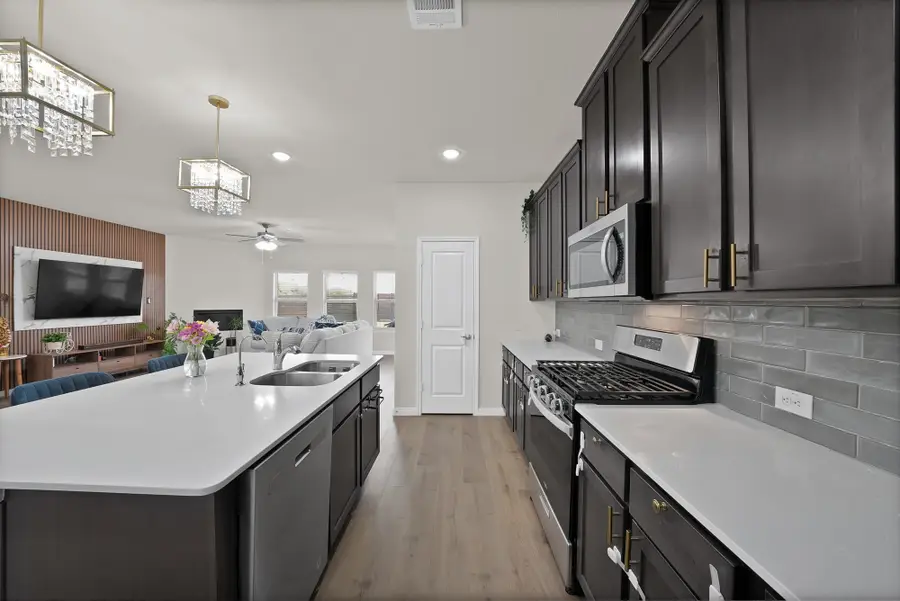 3813 Silver City Avenue, Aubrey, TX 76227 - #3