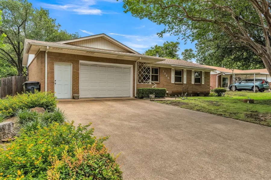 1325 Royal Oaks Drive, Waco, TX 76710 - #2