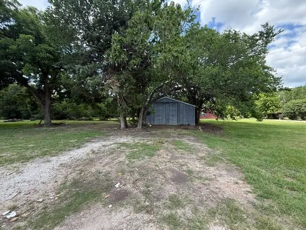 741 E Kaufman Avenue, Cooper, TX 75432