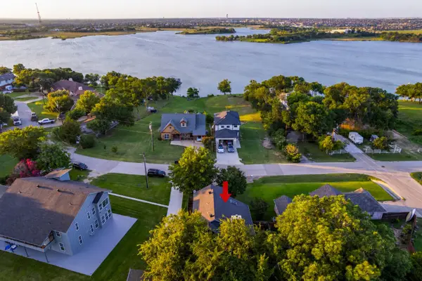 4536 N Shore Drive, The Colony, TX 75056