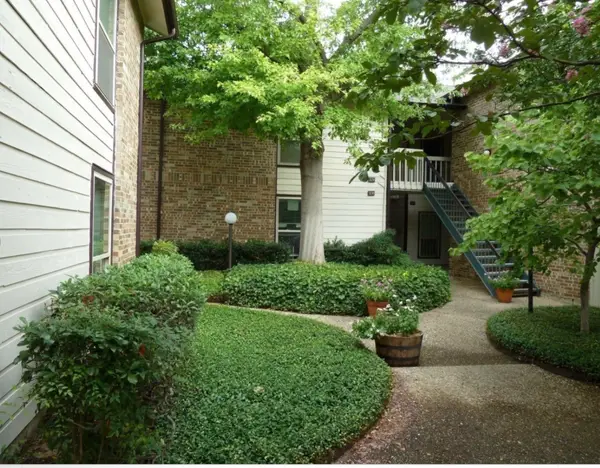 7107 Holly Hill Drive #12, Dallas, TX 75231