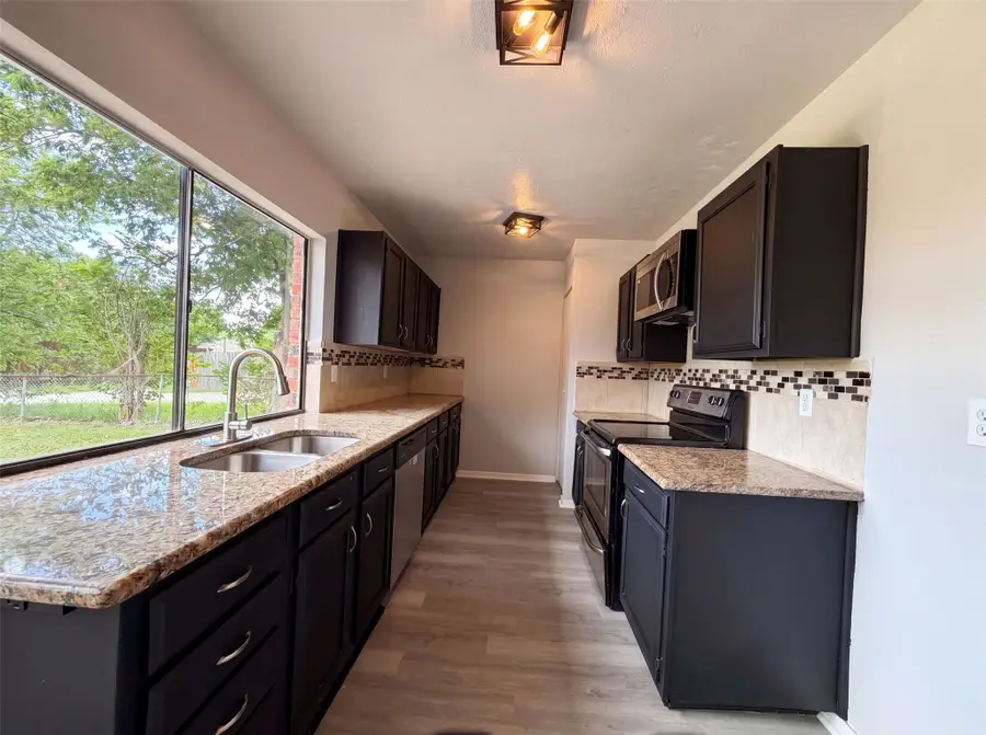 1906 Stockton Trail, Grand Prairie, TX 75052 - #2