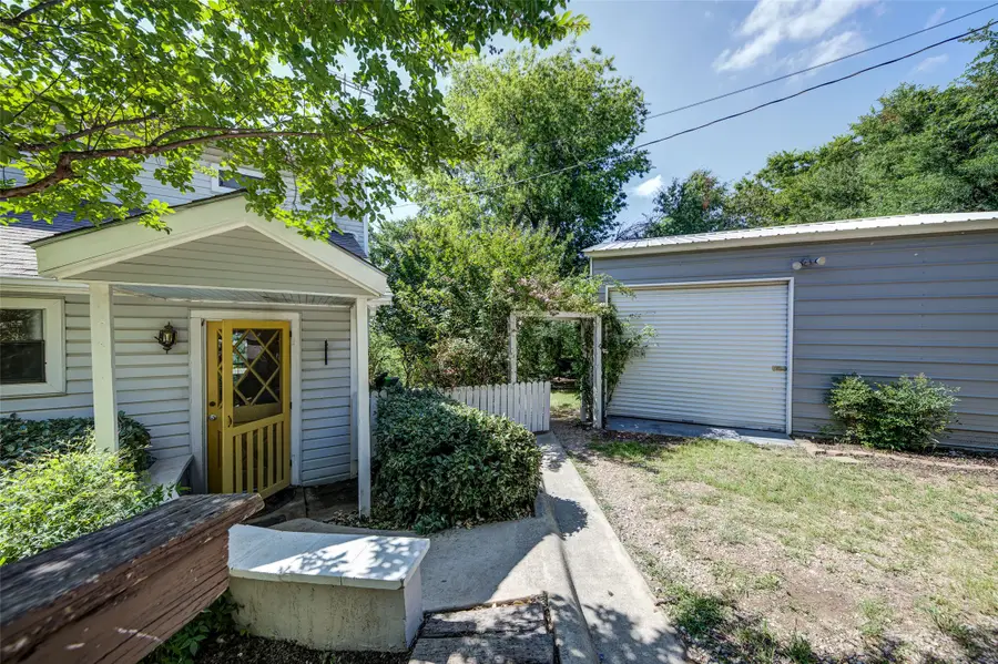 402 Aqua Way, Lake Bridgeport, TX 76426 - #3