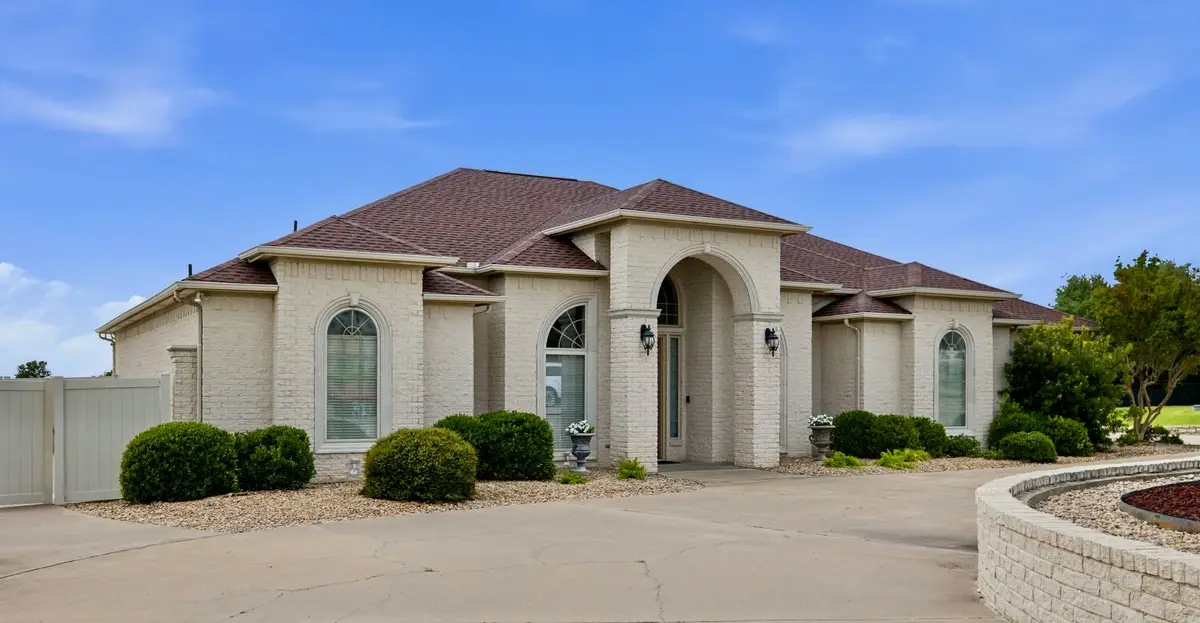 1614 Crow Creek Drive, Granbury, TX 76049 - #1