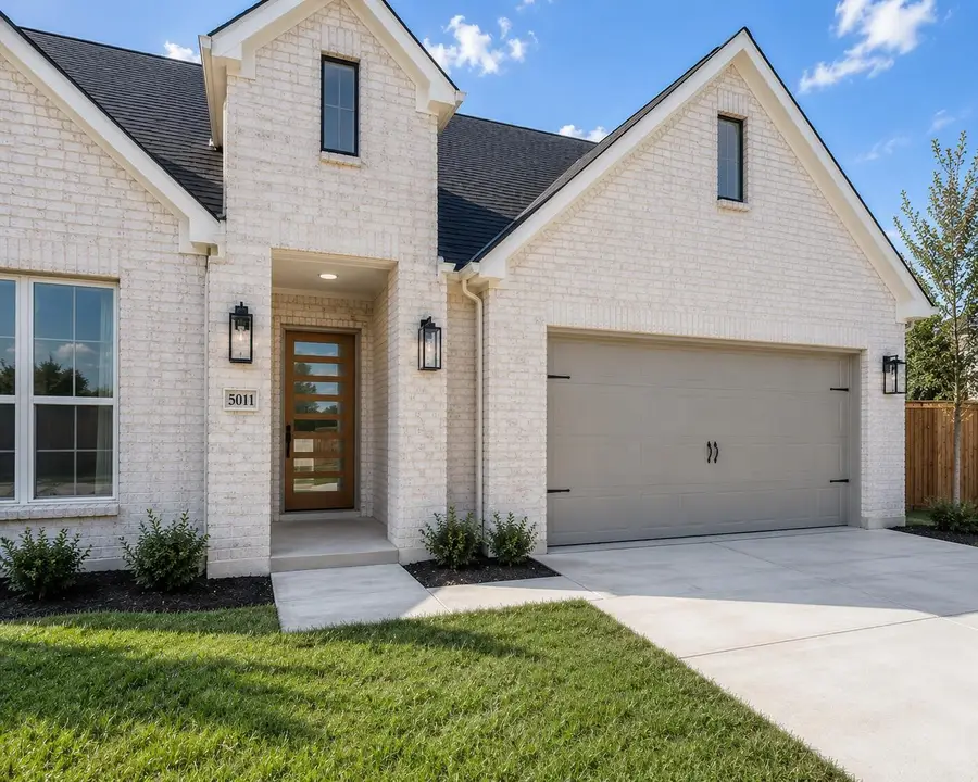 520 Roberts Run Avenue, Sherman, TX 75020 - #2