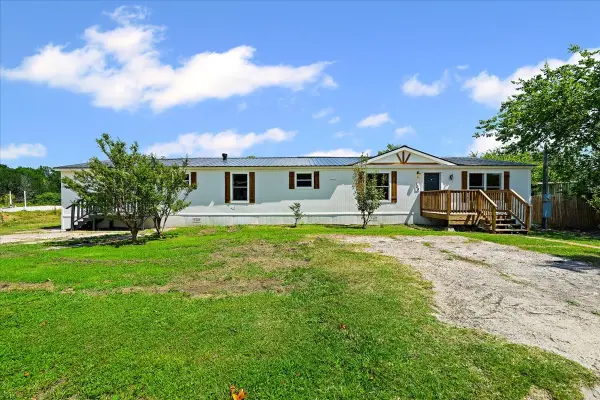 109 T A Carroll Avenue, Corsicana, TX 75110
