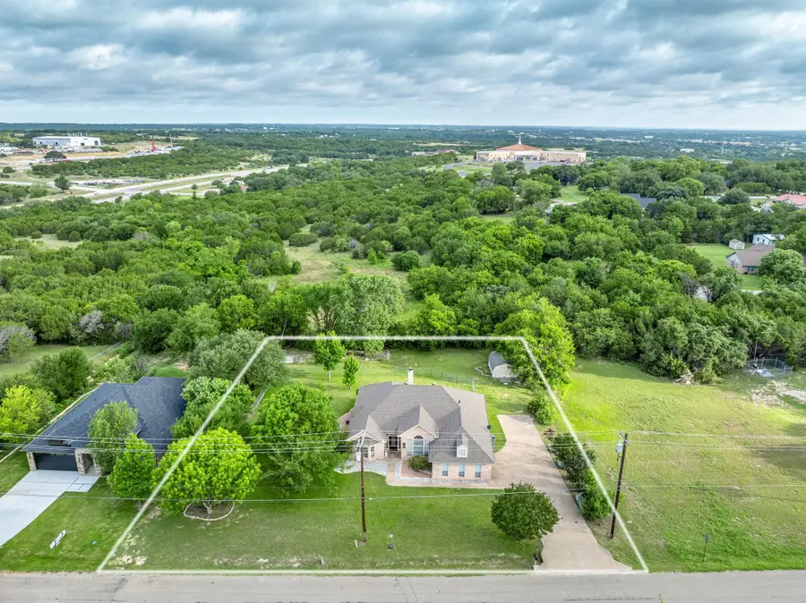 214 Knob Hill Drive, Granbury, TX 76048 - #2