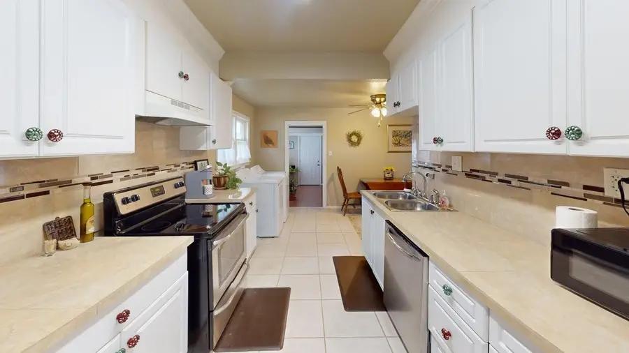 1701 S High, Brady, TX 76825 - #3