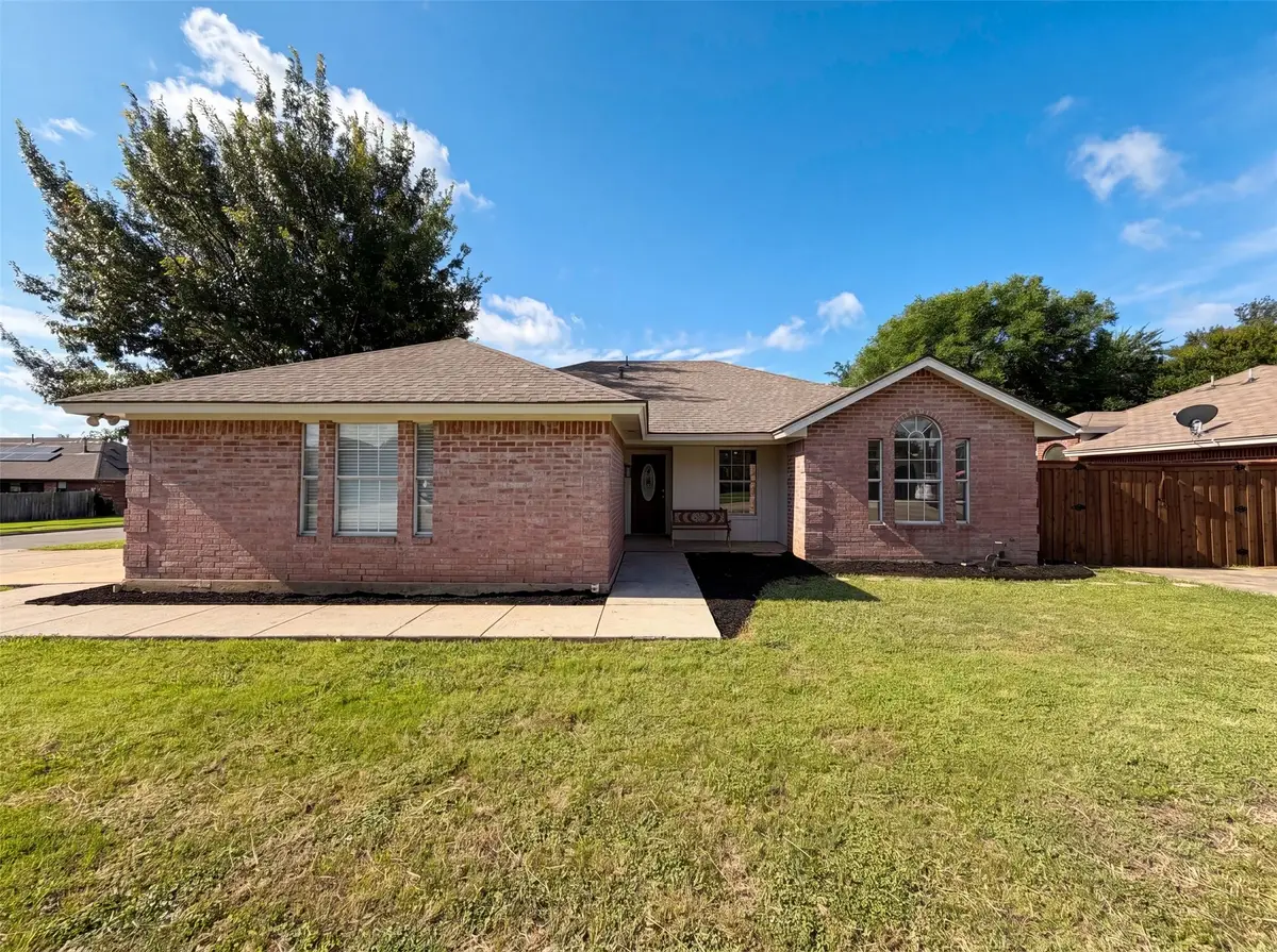309 Marshall Creek Road, Roanoke, TX 76262 - #1