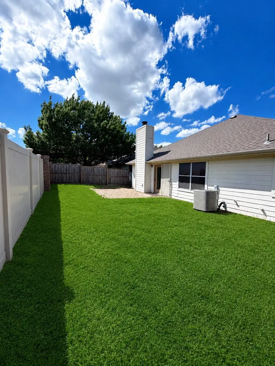 2526 Bishop Allen Lane, Dallas, TX 75237 - #2