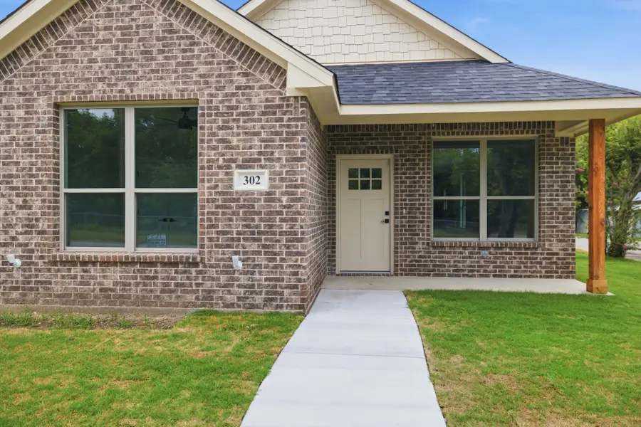302 Evans Street, Cleburne, TX 76031 - #3