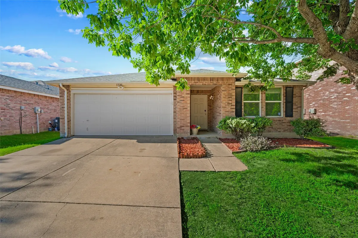 1725 Sierra Meadow Lane, Justin Roanoke, TX 76247 - #1