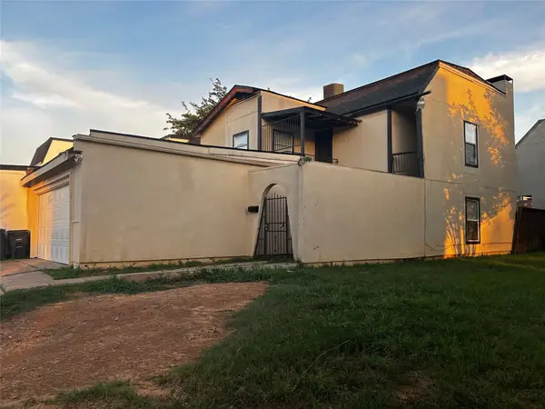 2406 Las Brisas Street, Fort Worth, TX 76119