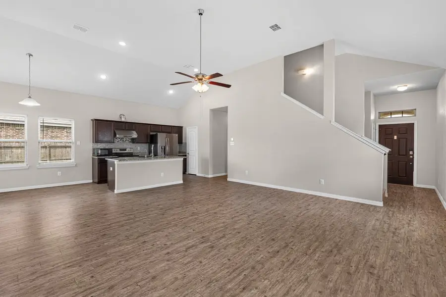 710 Woodcrest Drive, Ennis, TX 75119 - #3
