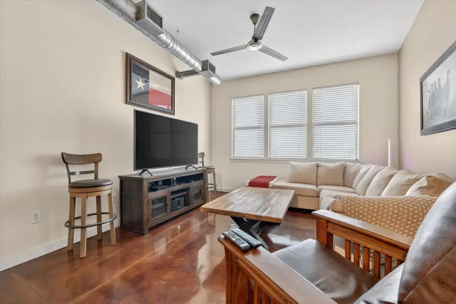 201 W Lancaster Avenue #406, Fort Worth, TX 76102 - #2
