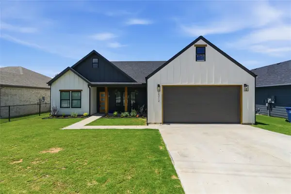 2312 Neches Street, Granbury, TX 76048