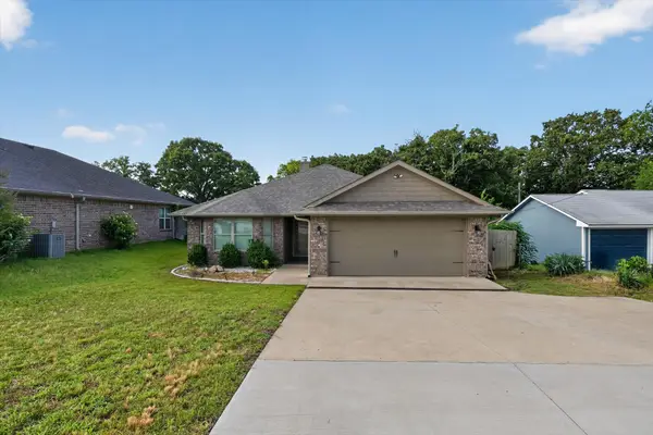 3016 Loy Lake Road, Denison, TX 75020