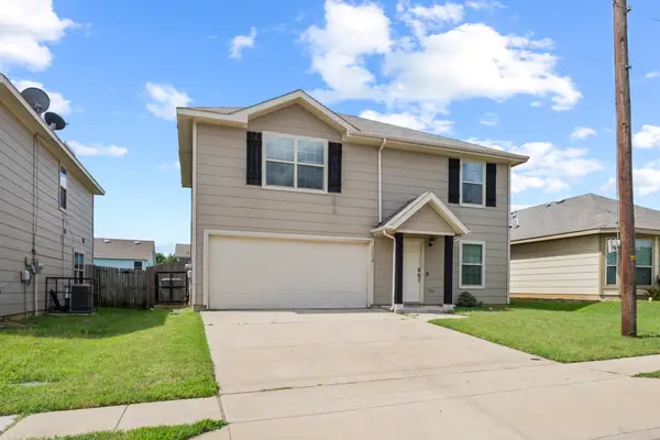 1332 Glen Garden Drive, Fort Worth, TX 76104