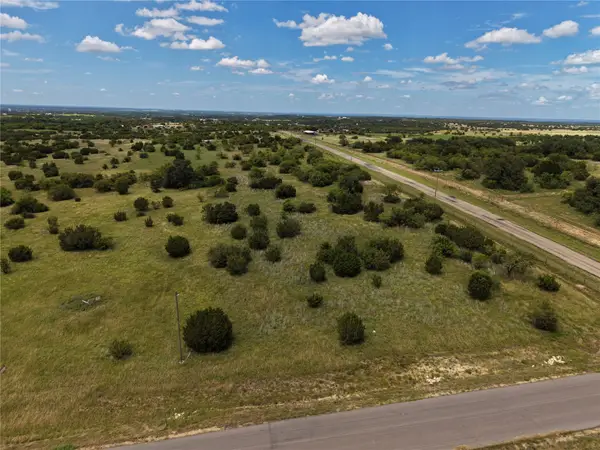 101 Gilmore Court, Lipan, TX 76462