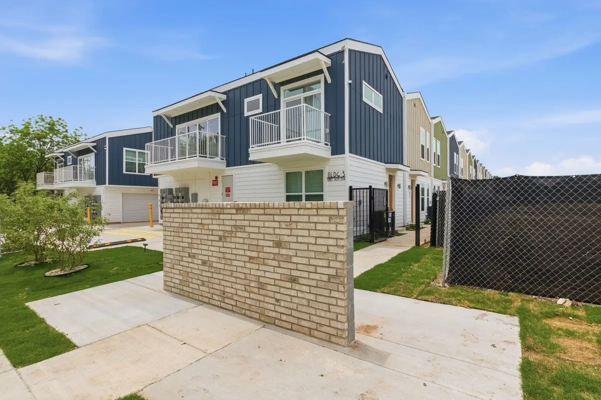 2925 Spruce Valley Lane #404, Dallas, TX 75233 - #1