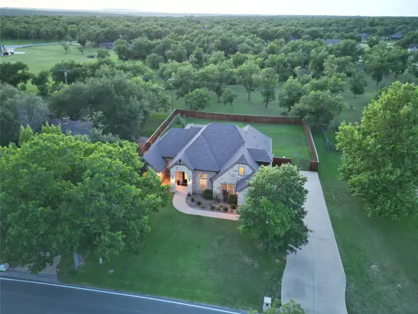 9709 Bellechase Road, Granbury, TX 76049
