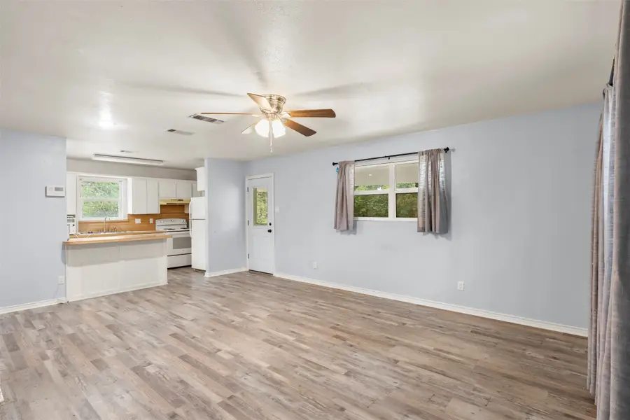 521 Hilltop Drive, Tool, TX 75143 - #3