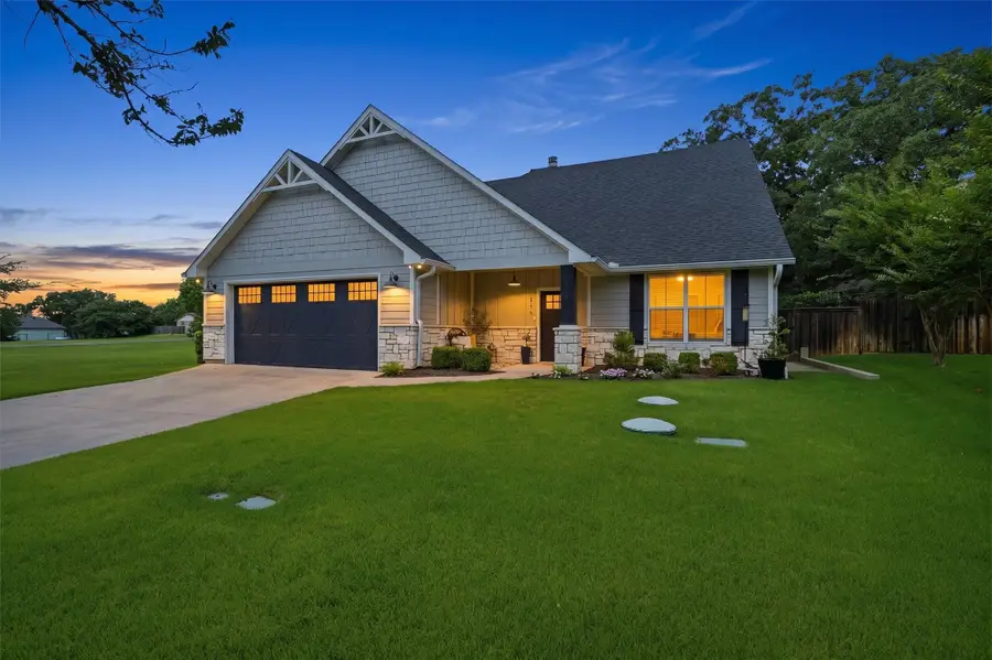 215 Pueblo Drive, Lake Kiowa, TX 76240 - #3