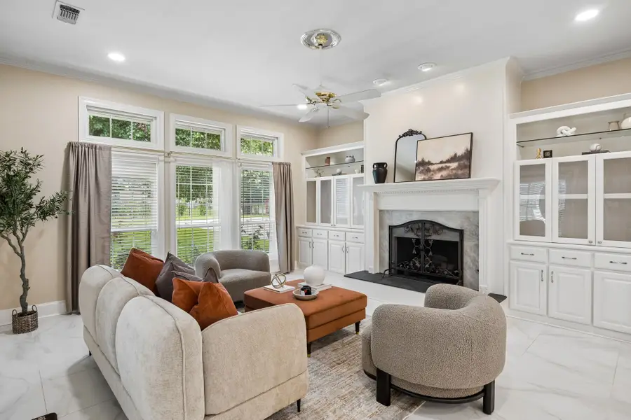400 Timberlake Drive, Azle, TX 76020 - #2