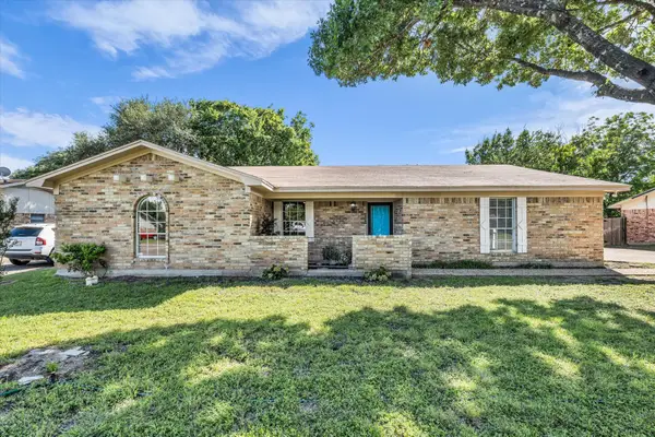141 Travis Lane, Hewitt, TX 76643