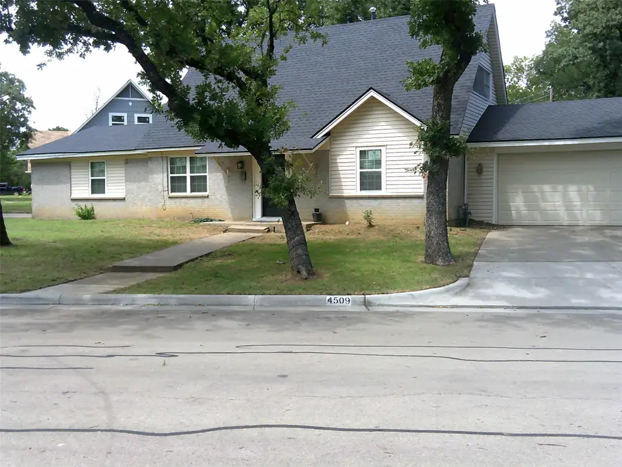 4509 Burke Road, Fort Worth, TX 76119 - #2
