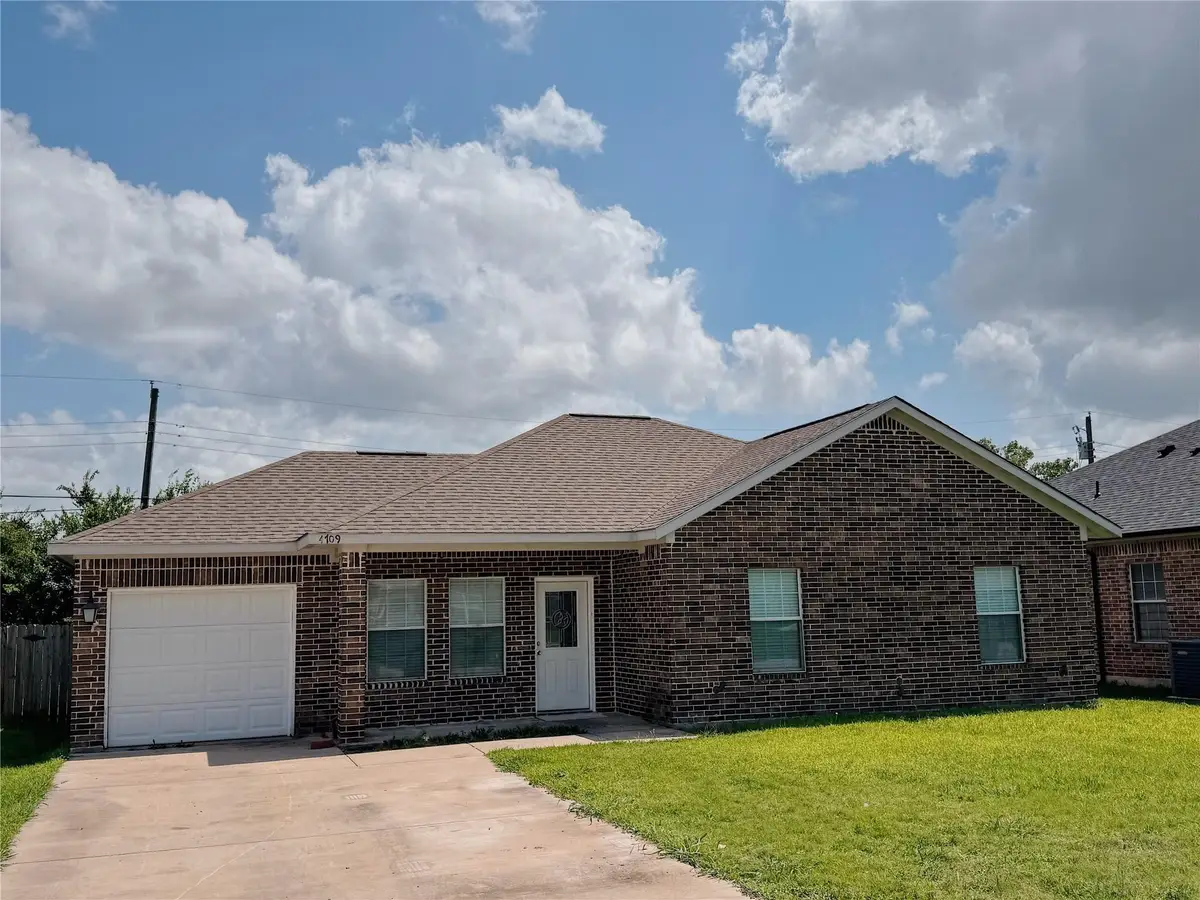 4709 Henry Street, Greenville, TX 75401 - #1