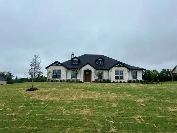411 Indian Creek Road, Van Alstyne, TX 75495