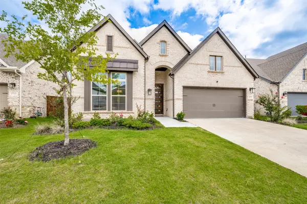 1717 Buttercup Avenue, Aubrey, TX 76227