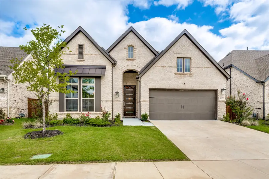 1717 Buttercup Avenue, Aubrey, TX 76227 - #2
