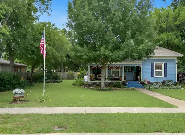 1309 N Austin Street, Denton, TX 76201